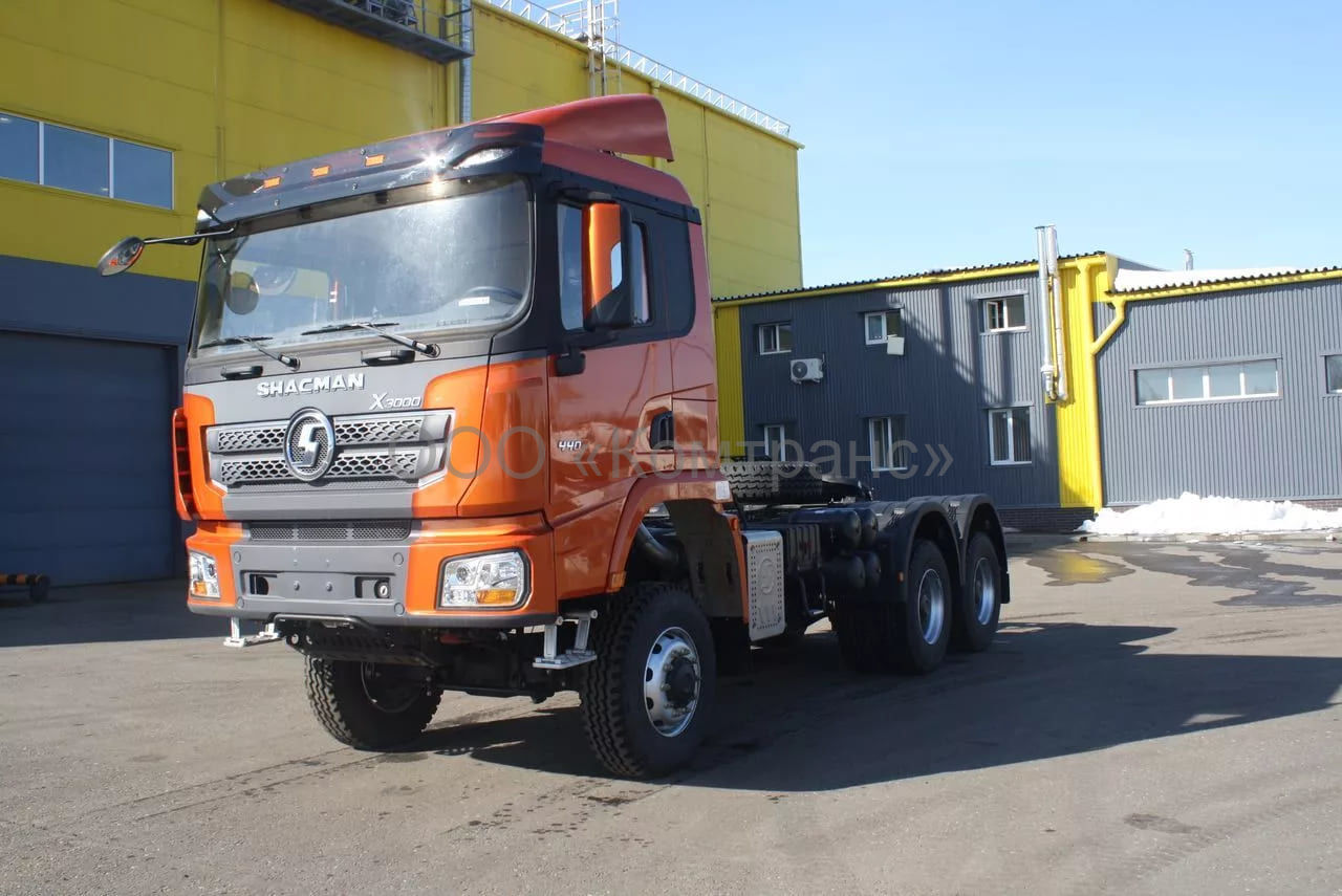 Седельный тягач SX42586W385C X3000 6х6